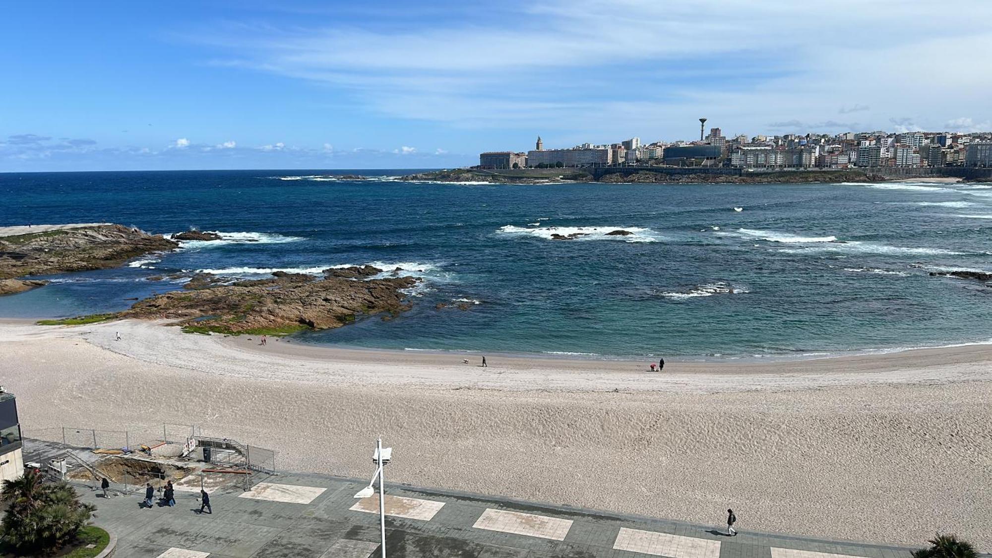 דירות א-קורוניה Piso Con Vistas A La Playa De Riazor מראה חיצוני תמונה